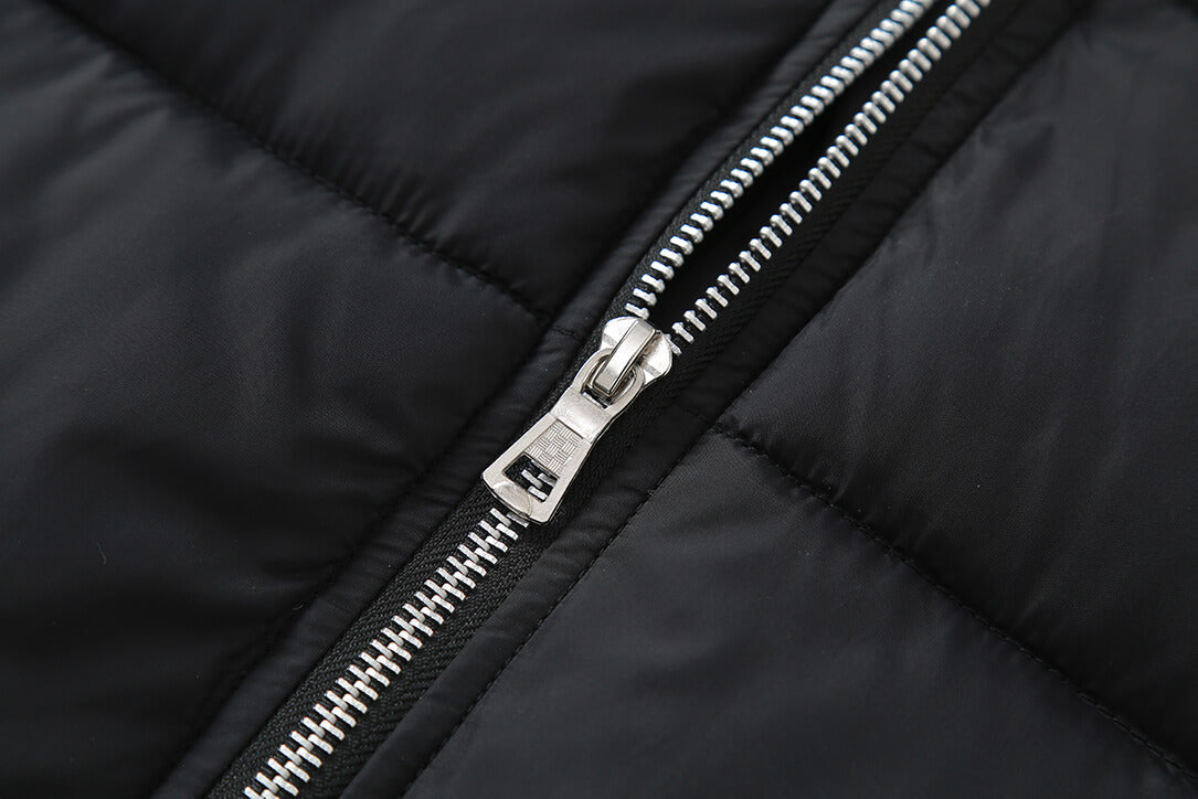Men's Lightweight Checkered Puffer — Water-Resistant Polyester
